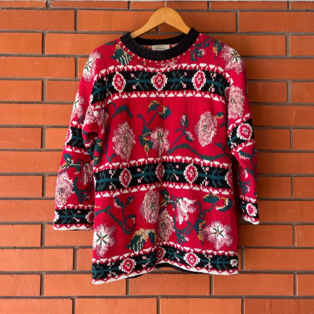 VTG 80s International Express Hand Knitted Floral Chunky Cottage Core Sweater M